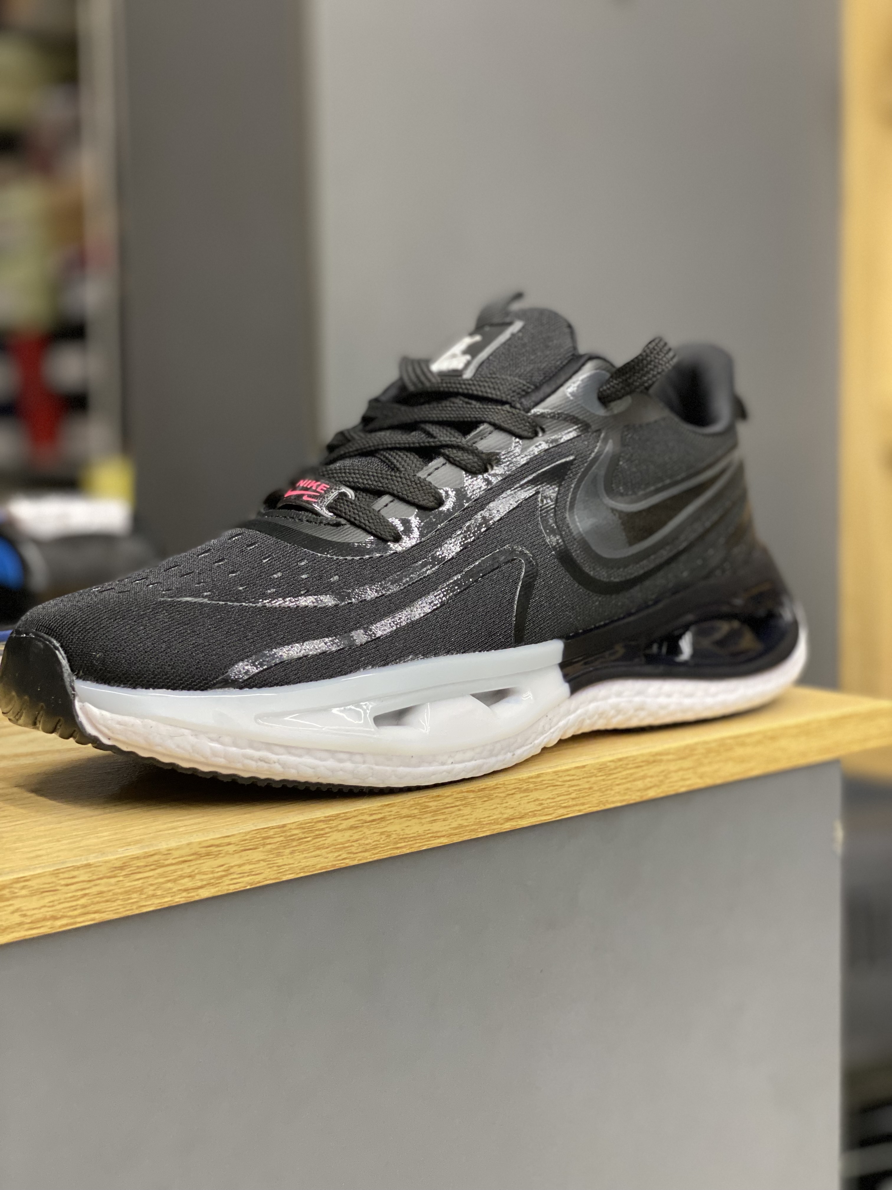 نایک ایر33 تمام خارجی