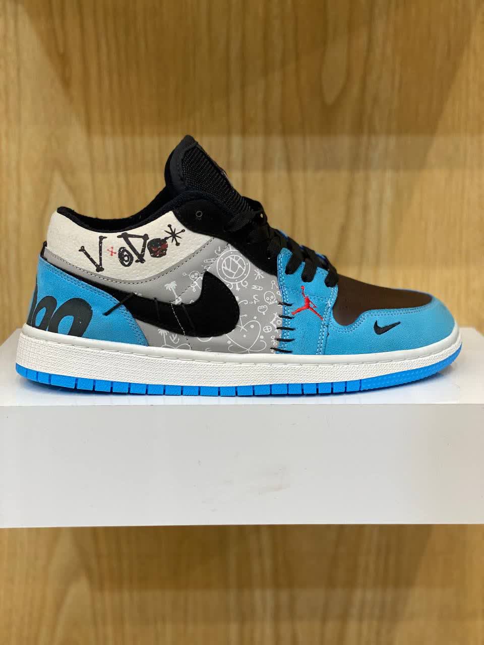 وودو ابی سفید مخمل